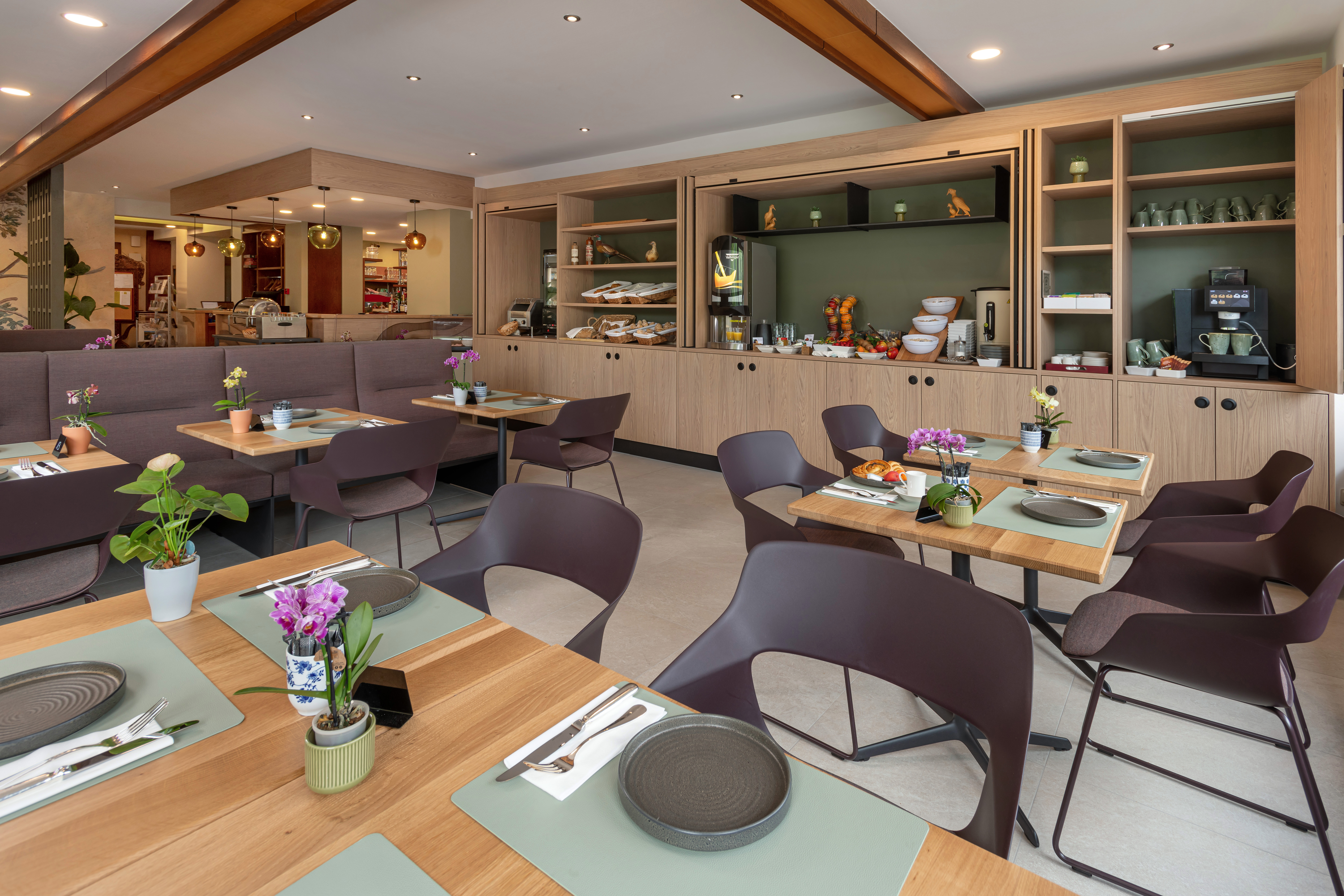 Gesamtansicht des Gastraums der Brasserie Marie, Hôtel Brimer Grundhof